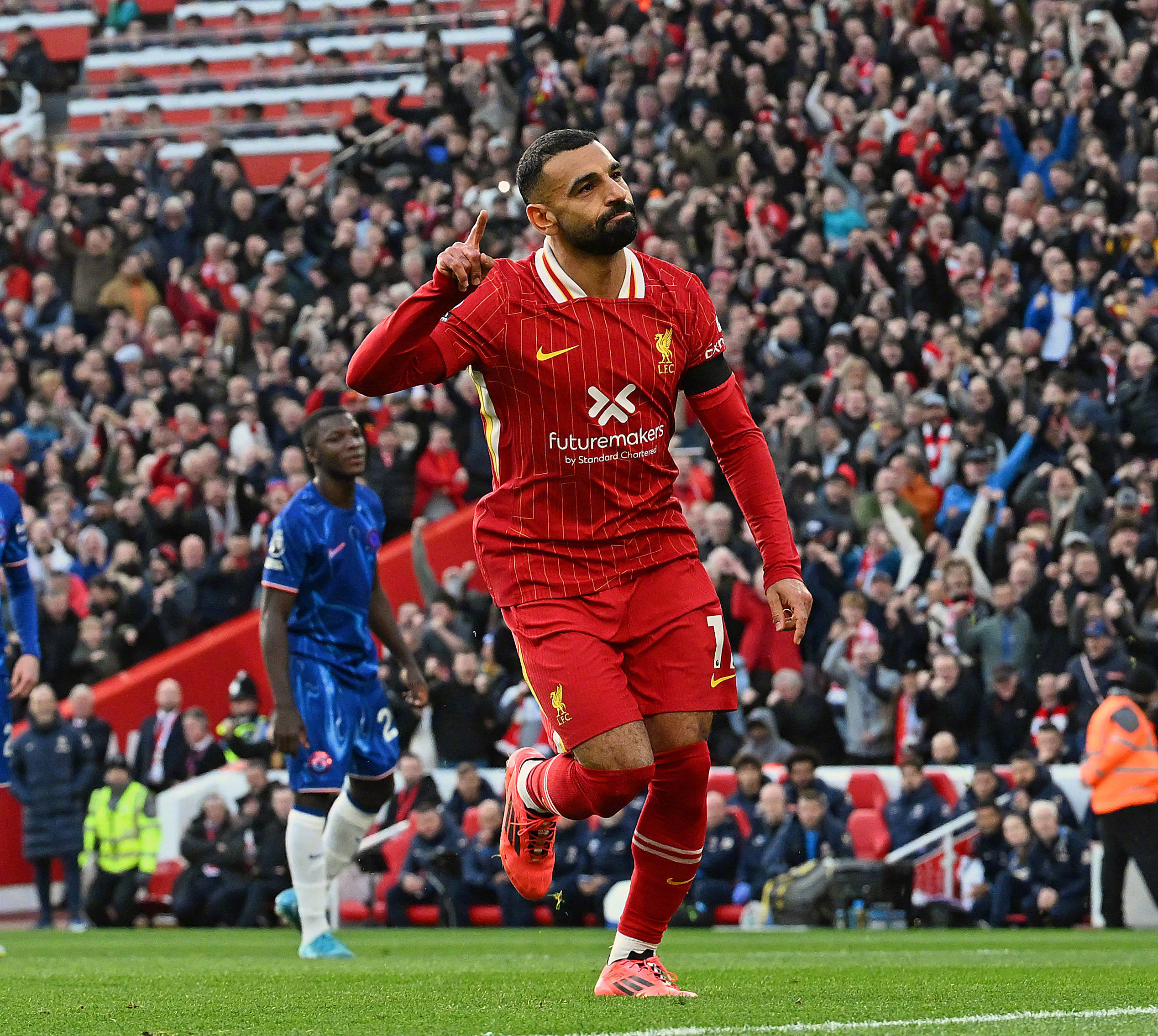  萨拉赫回归赛场，惊险取胜首场状态亮眼，加拿大队观众沸腾！